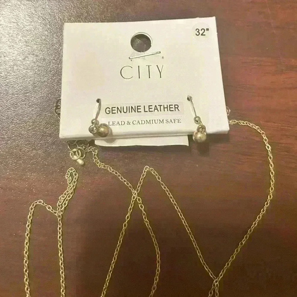 NWT City Genuine Leather Animal Print Necklace and Earrings Set 32” length - Picture 5 of 7